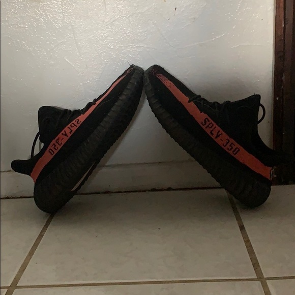 Yeezy 350 v2 “Core Red” - Picture 1 of 3